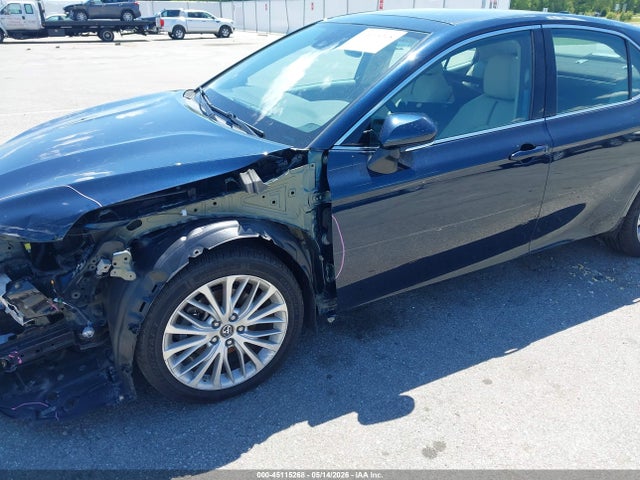 Toyota Camry Xle