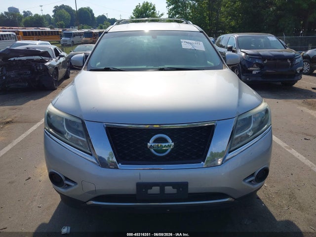Nissan Pathfinder S