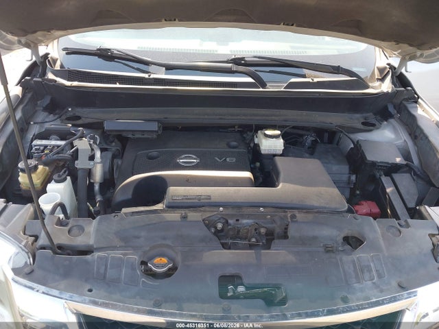 Nissan Pathfinder S