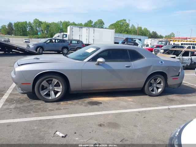 Dodge Challenger Sxt