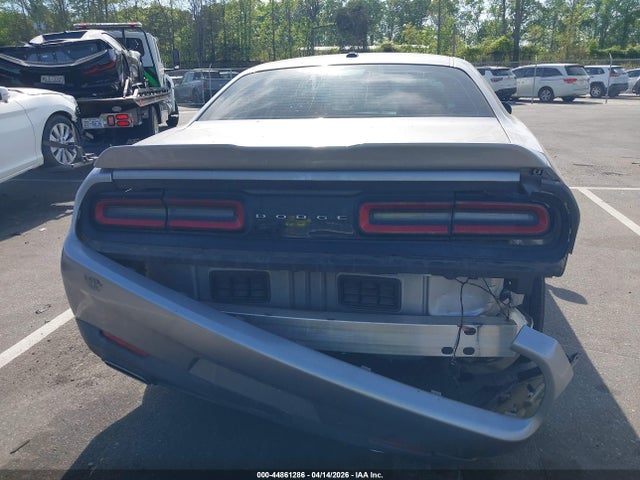 Dodge Challenger Sxt