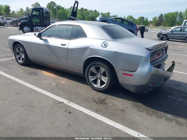 Dodge Challenger Sxt