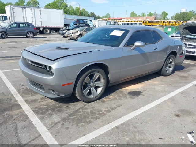 Dodge Challenger Sxt