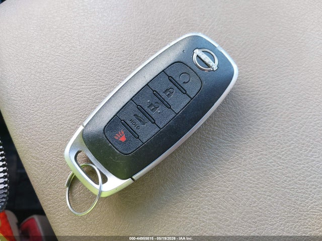 Nissan Versa 1.6 Sr