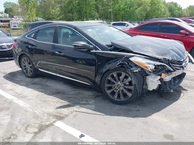 Salvage Hyundai Azera Image