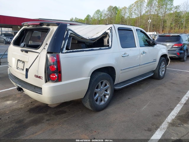 GMC Yukon Denali