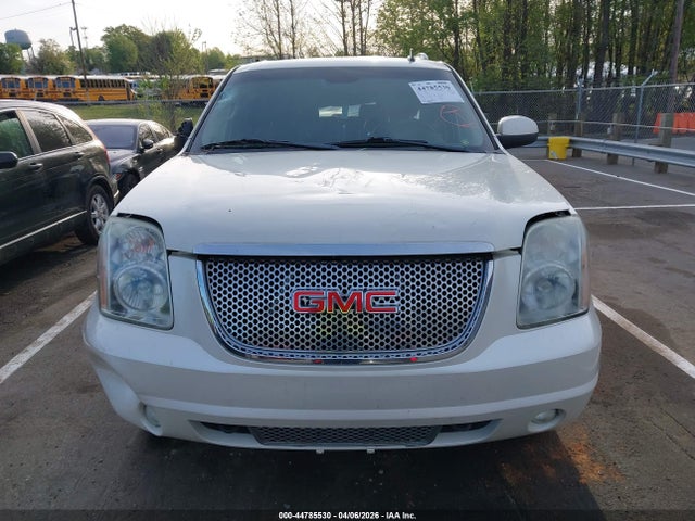 GMC Yukon Denali