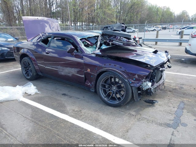 Salvage Dodge Challenger Image