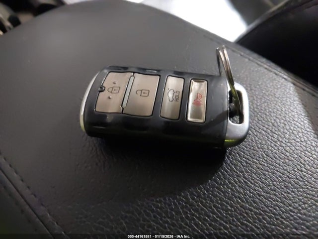Kia Cadenza Premium
