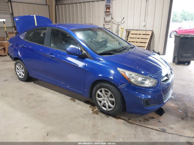 Salvage Hyundai ACCENT Image