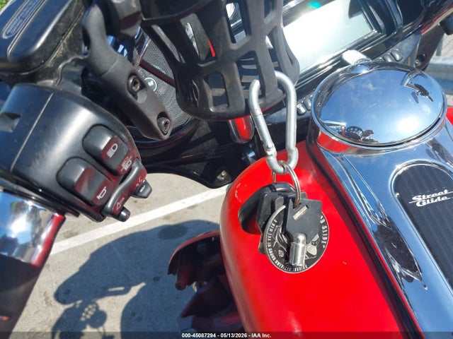 Harley-Davidson Flhxs Street Glide Special