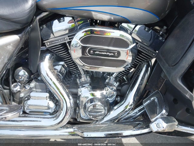 Harley-Davidson Fltruse Cvo Road Glide