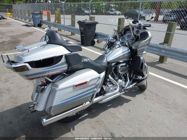 Harley-Davidson Fltruse Cvo Road Glide