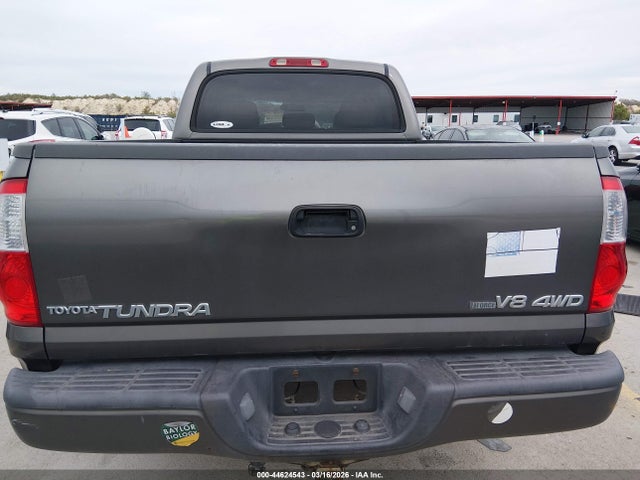 Toyota Tundra Limited V8