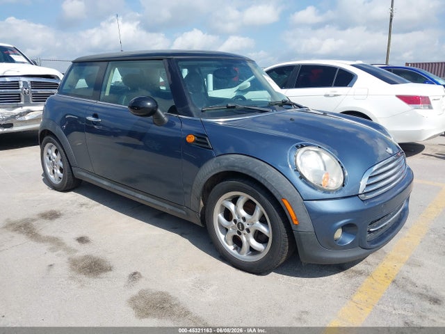 Salvage MINI Cooper Image