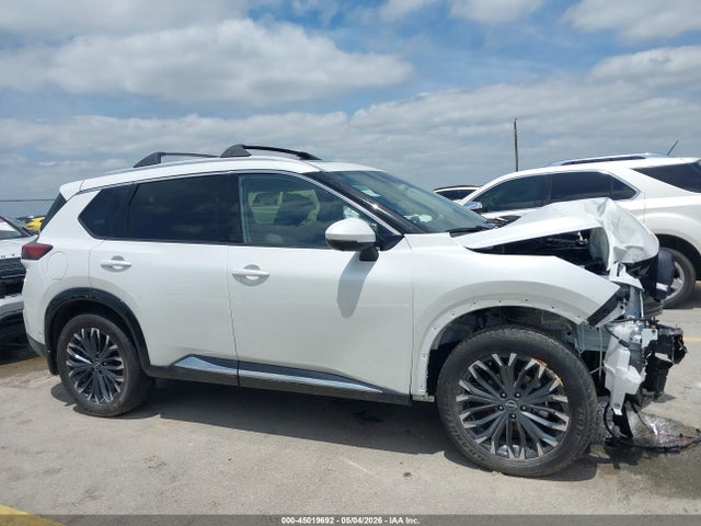 Nissan Rogue Platinum