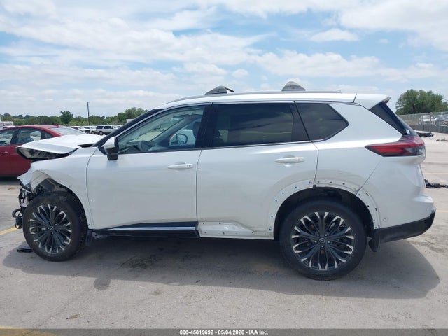 Nissan Rogue Platinum