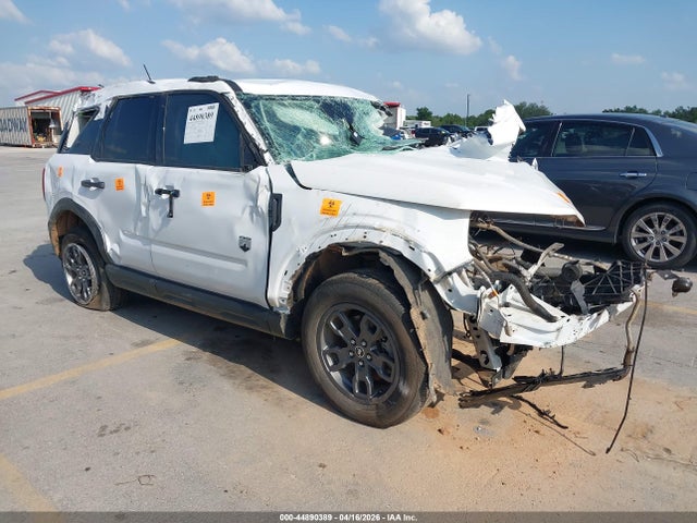 Salvage Ford Bronco Image