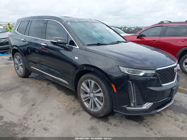 Salvage Cadillac XT6 Image
