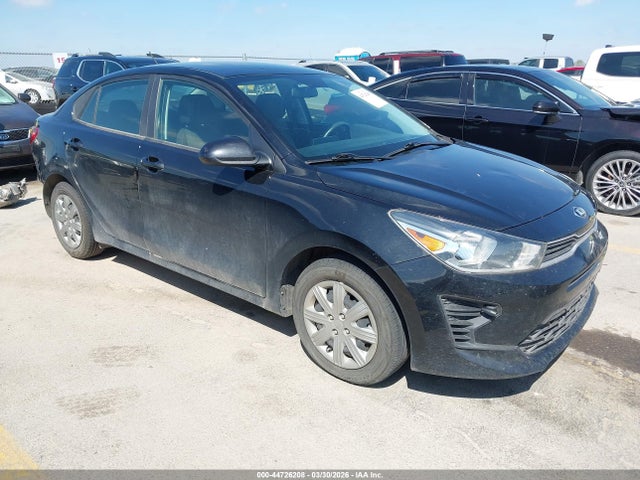 Salvage Kia Rio Image