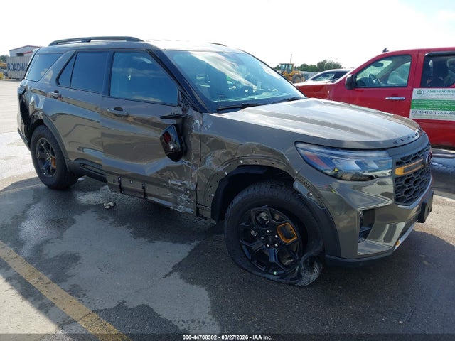 Salvage Ford Explorer Image