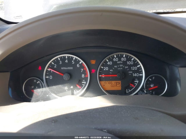Nissan Pathfinder Le
