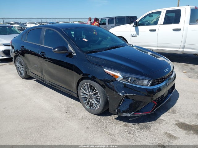 Salvage Kia Forte Image