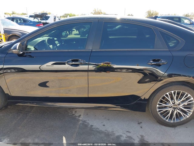 Kia Forte Gt-line