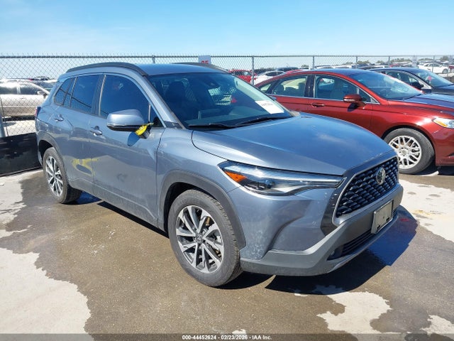 Salvage Toyota Corolla Image