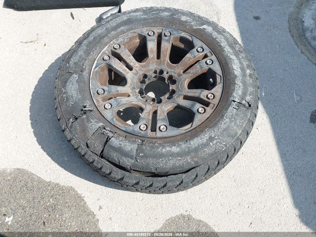 Nissan Titan Se