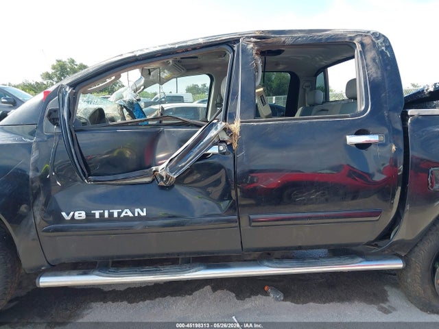 Nissan Titan Se