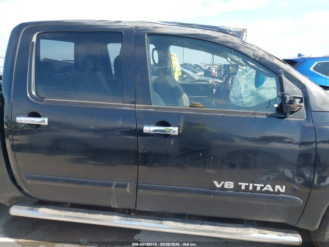 Nissan Titan Se