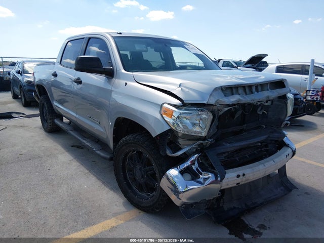 Salvage Toyota Tundra Image