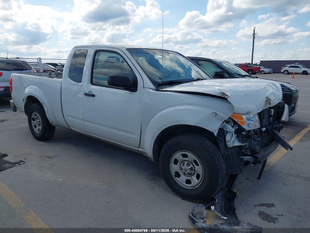Salvage Nissan Frontier Image