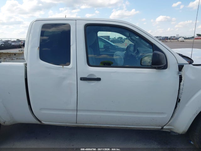 Nissan Frontier S