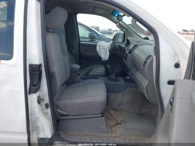 Nissan Frontier S