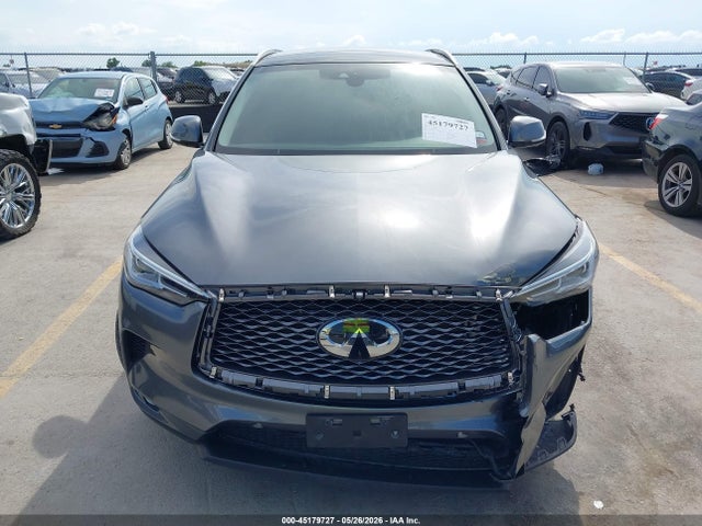 INFINITI Qx Essential