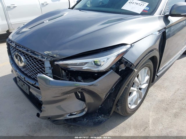INFINITI Qx Essential