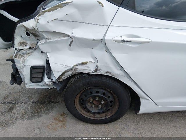 Hyundai ELANTRA Se