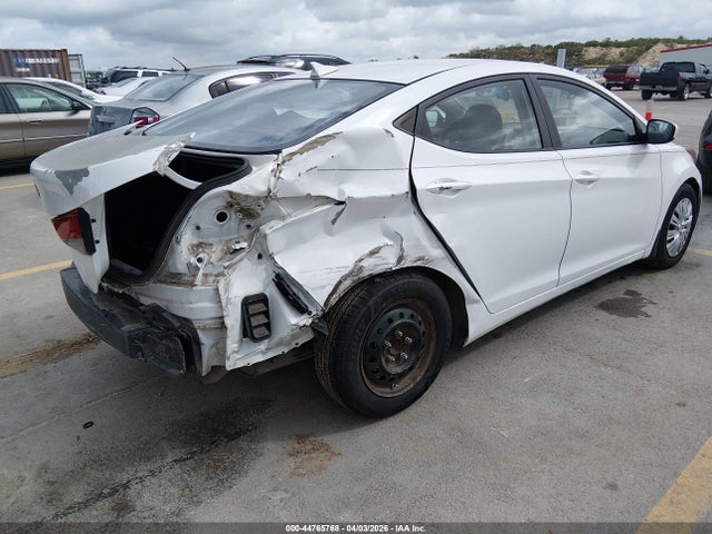 Hyundai ELANTRA Se