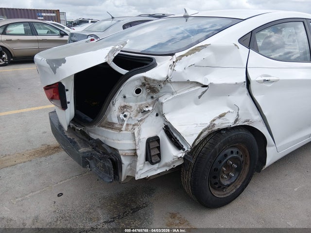 Hyundai ELANTRA Se
