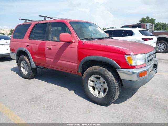 Salvage Toyota 4Runner Image