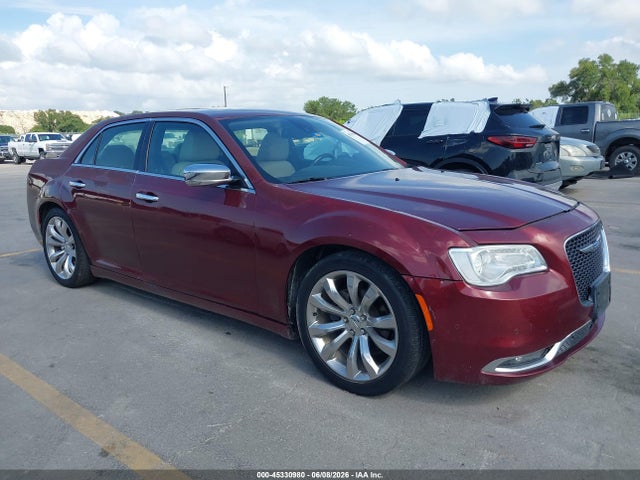 Salvage Chrysler 300c Image