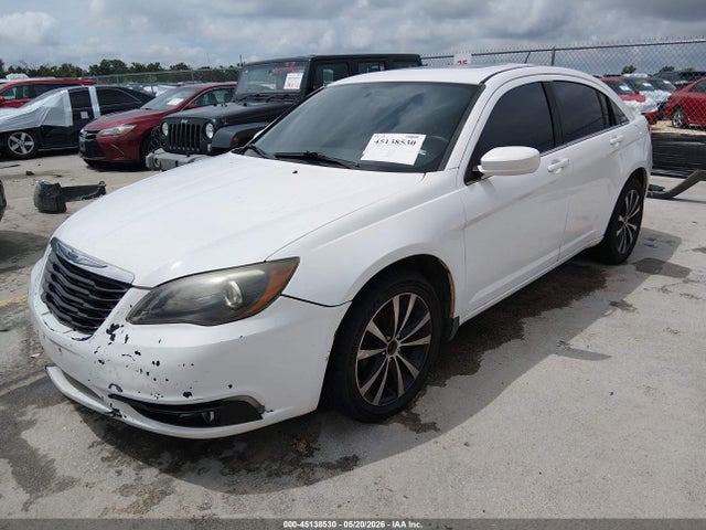 Chrysler 200 S