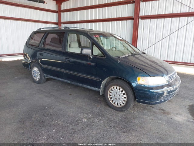 Salvage Honda Odyssey Image