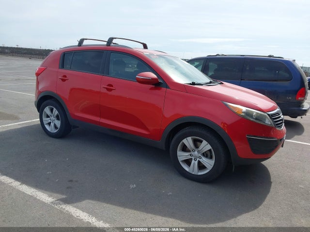 Salvage Kia Sportage Image