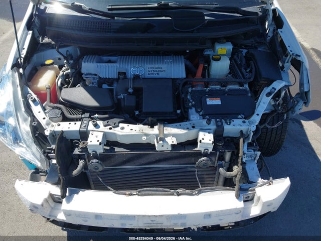 Toyota Prius v Three