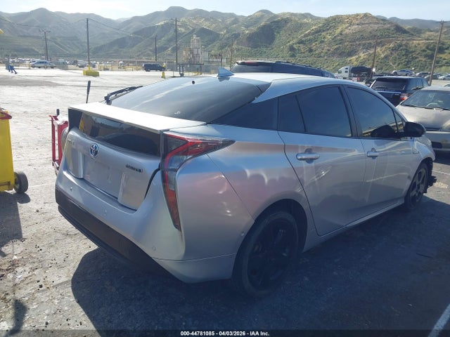 Toyota Prius Three Touring