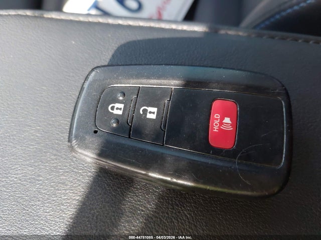 Toyota Prius Three Touring