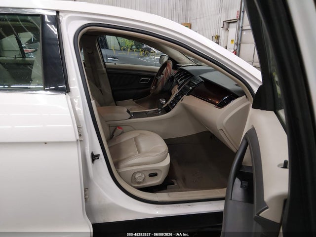 Ford Taurus Sel